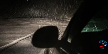 Πόσο ασφαλής είναι η οδήγηση τη νύχτα;