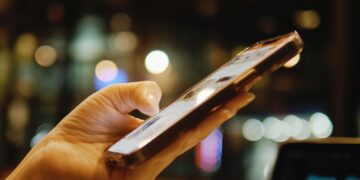 Πόσο μας έχουν κουράσει πραγματικά τα social media;