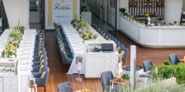 Ο οίκος Christofle παρουσιάζει τη νέα συλλογή Malmaison Riviera, εμπνευσμένη από τη μεσογειακή αισθητική