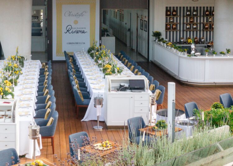 Ο οίκος Christofle παρουσιάζει τη νέα συλλογή Malmaison Riviera, εμπνευσμένη από τη μεσογειακή αισθητική