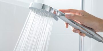 Γιατί το καλοκαίρι είναι καλύτερο να κάνουμε μπάνιο με χλιαρό νερό;