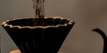 Japanese Flash Brew: Ο παγωμένος καφές που φτιάχνεται σε λίγα λεπτά