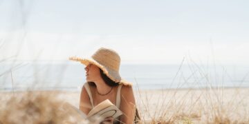 Βιβλία για το καλοκαίρι: Η τέλεια παρέα στις πιο χαλαρές στιγμές