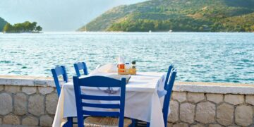 Δεκαπενταύγουστος: Γιατί θεωρείται το «Πάσχα του καλοκαιριού»;