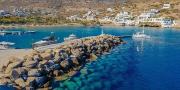Φολέγανδρος: Το κυκλαδίτικο νησί που μαγεύει με την αυθεντικότητά του