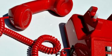 Το τηλέφωνο εφευρέθηκε από δύο διαφορετικά άτομα, με διαφορά ωρών