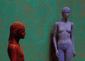 Yayoi Kusama: Η γυναίκα που μετέτρεψε τις ψευδαισθήσεις της σε τέχνη
