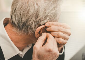 Πώς μπορεί η τεχνολογία να βοηθήσει τη ζωή των ηλικιωμένων;