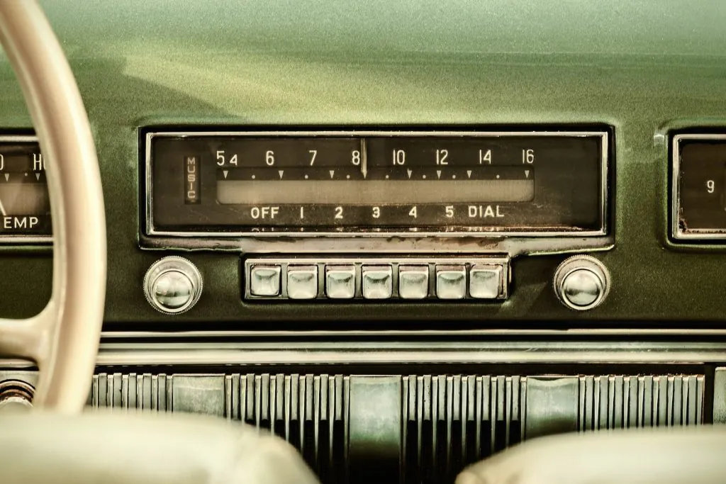 retro ραδιόφωνο αυτοκινήτου