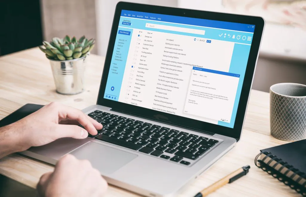 σύνταξη email