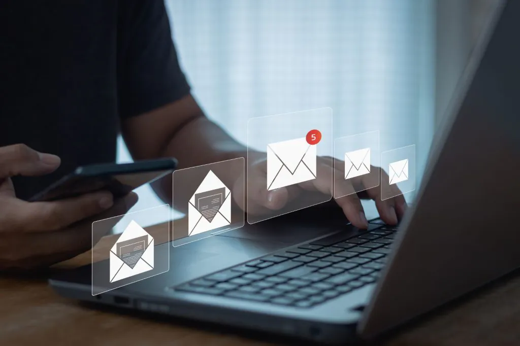 6 τρόποι να οργανώσετε το χάος των email σας